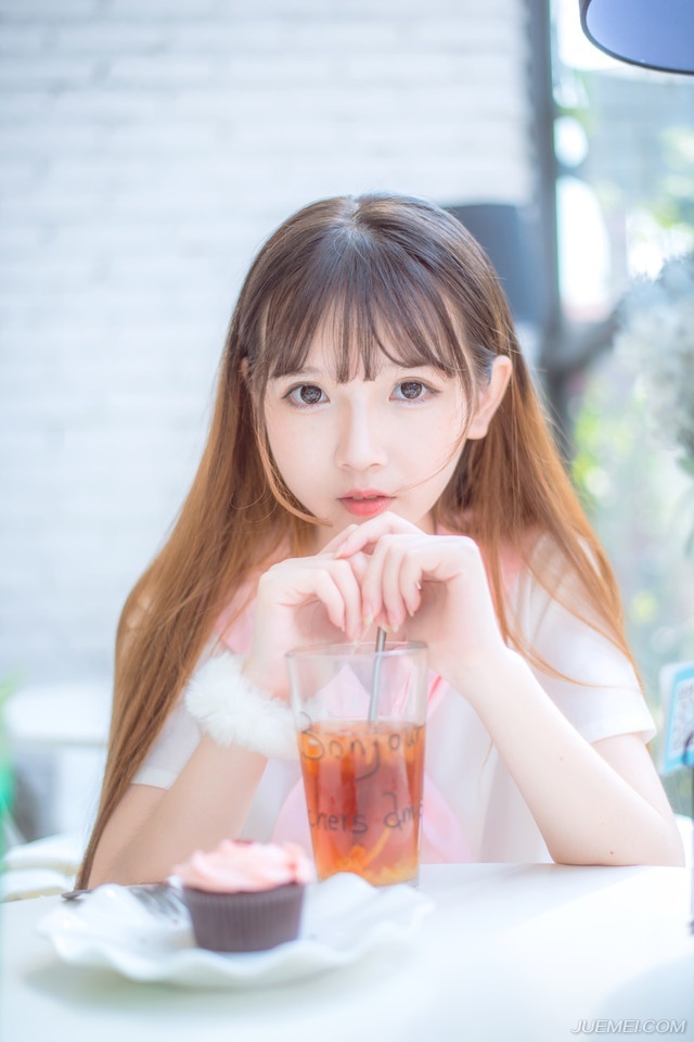 我们的友谊，会比新闻联播还要长久。